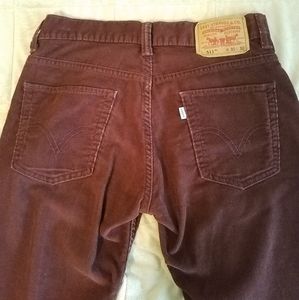Levi Skinny Corduroy Pants